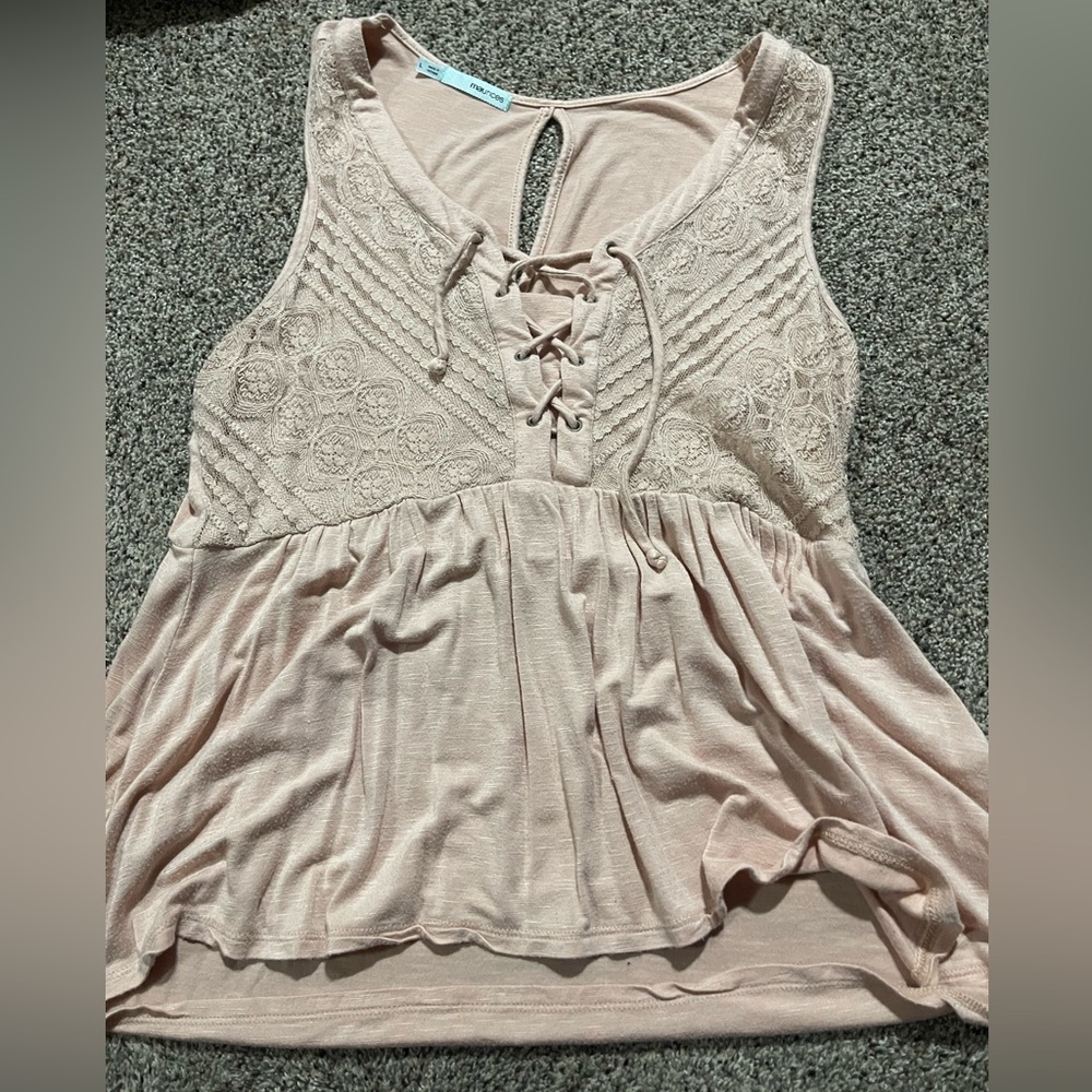 rarely worn cute top